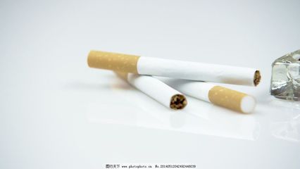 从左到右泛香烟和烟草的录像,癌症 产品 风险 干燥-